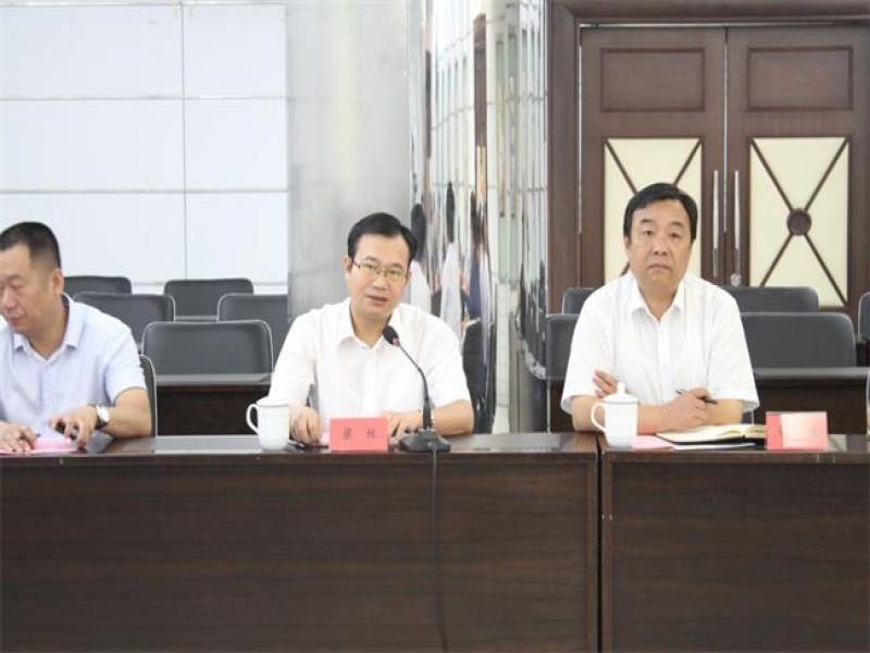 超大進一步推進臨洮縣定制化農業扶貧項目